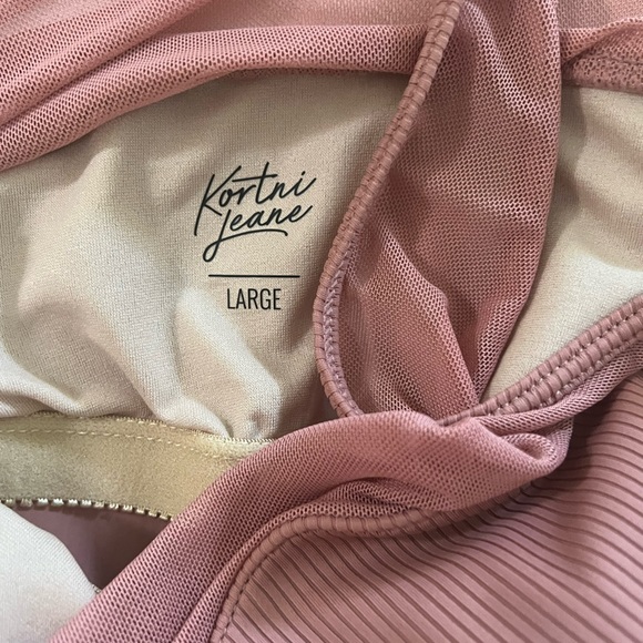 New Kortni Jeane netted sweetheart top - Picture 5 of 5